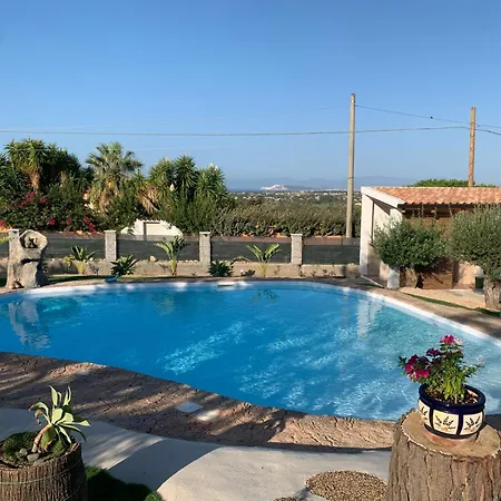 Appartamento The Poolside Gem Sant Isidoro (Sardinia)
