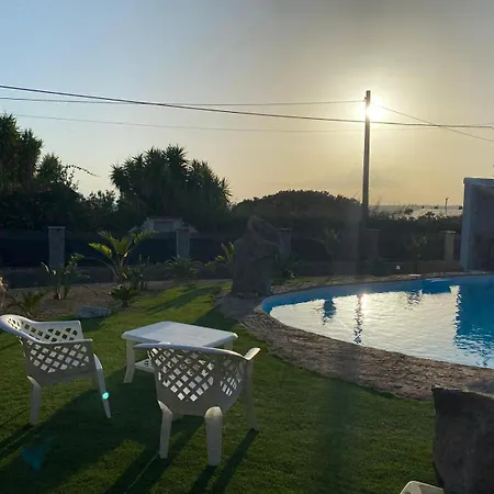 Apartman The Poolside Gem