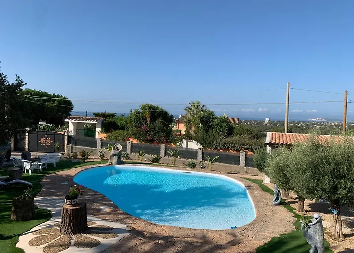 Daire The Poolside Gem *